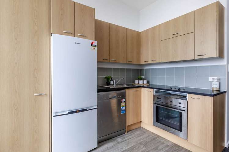 14C/15 Mount Street City Centre_5