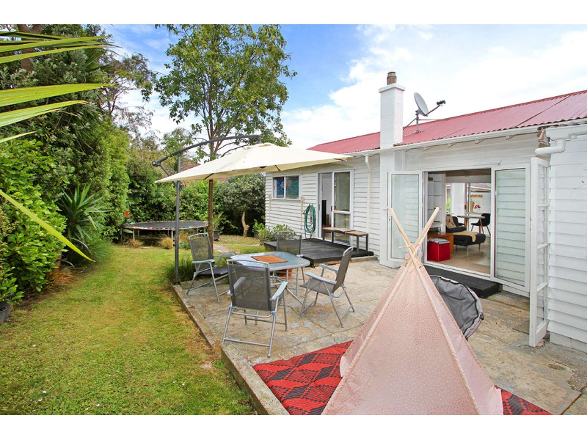 2/575 Beach Road Murrays Bay_0