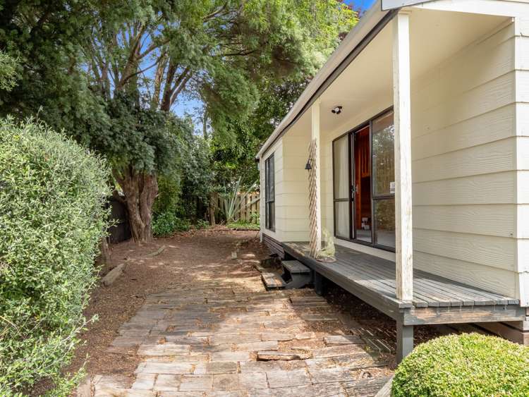 4 Bronte Place Owhata_25