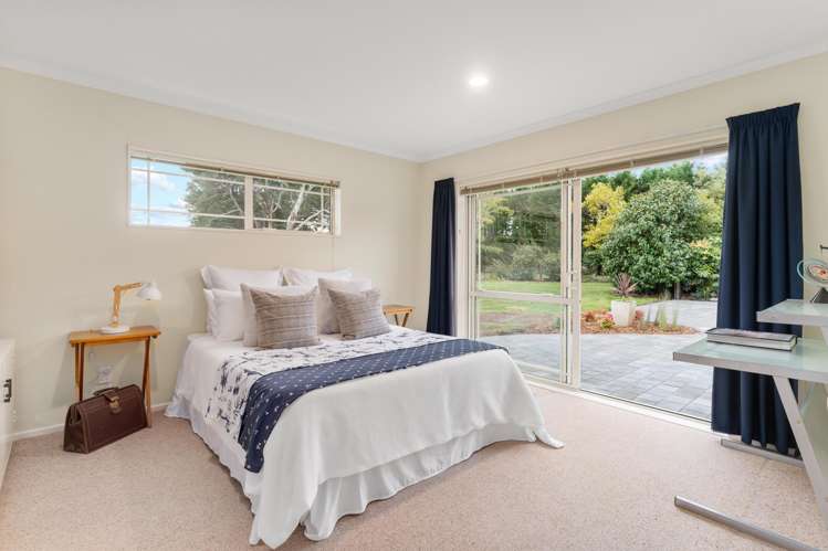 53 Willow Park Drive Opaki_14