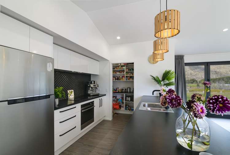 15 Regent Street Lower Shotover_22