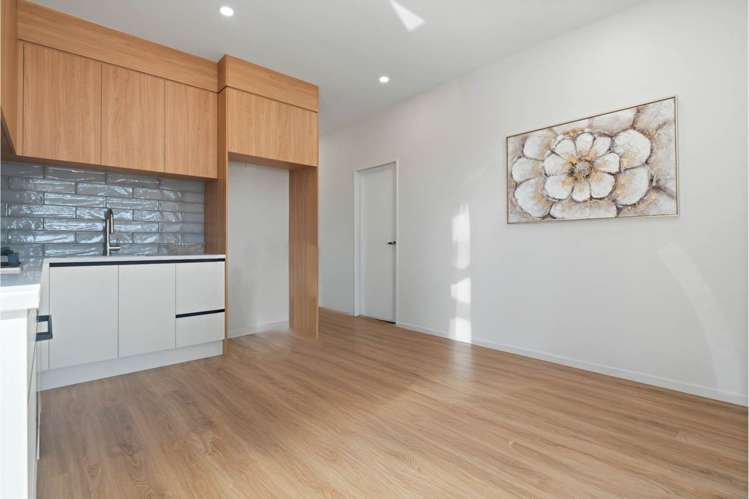 10 Kotiu Place Massey_9