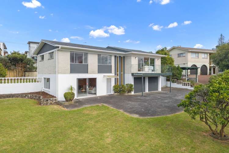 9 Nui Mana Place Te Atatu South_11