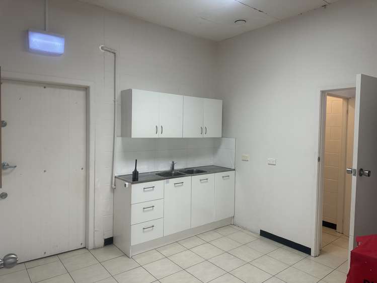 Shop 1/61 Mokoia Road Birkenhead_4