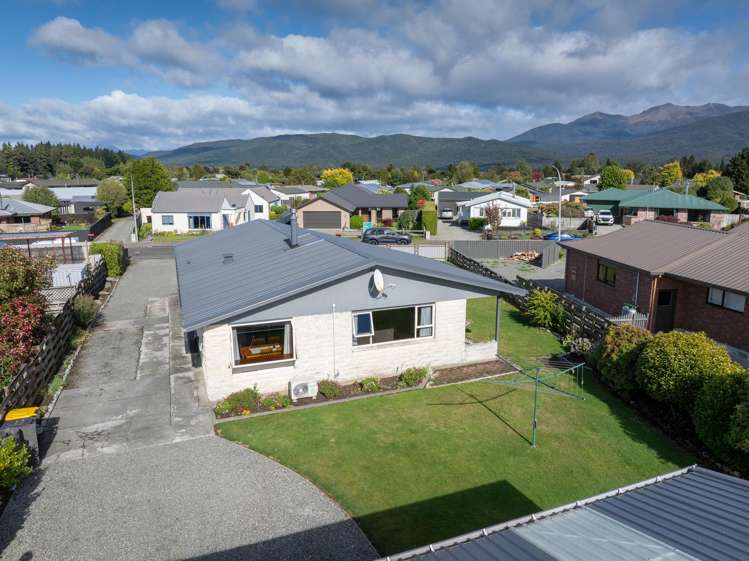 6 Kepler Place Te Anau_37