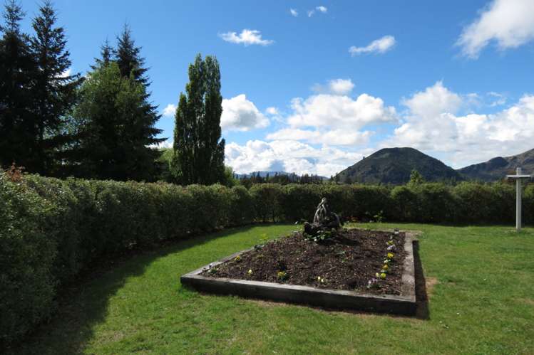 325 Riverbank Road Wanaka_32