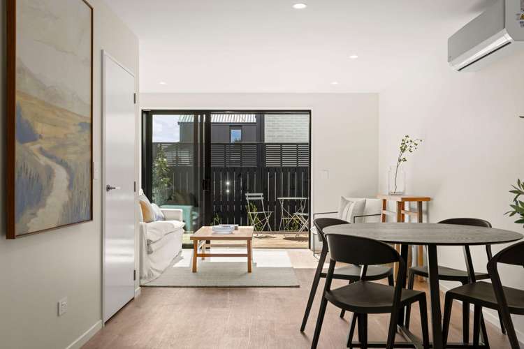2-5/44 Roker Street Somerfield_5
