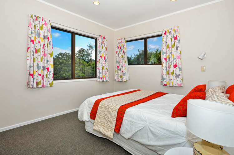 16 Durey Road Dairy Flat_12