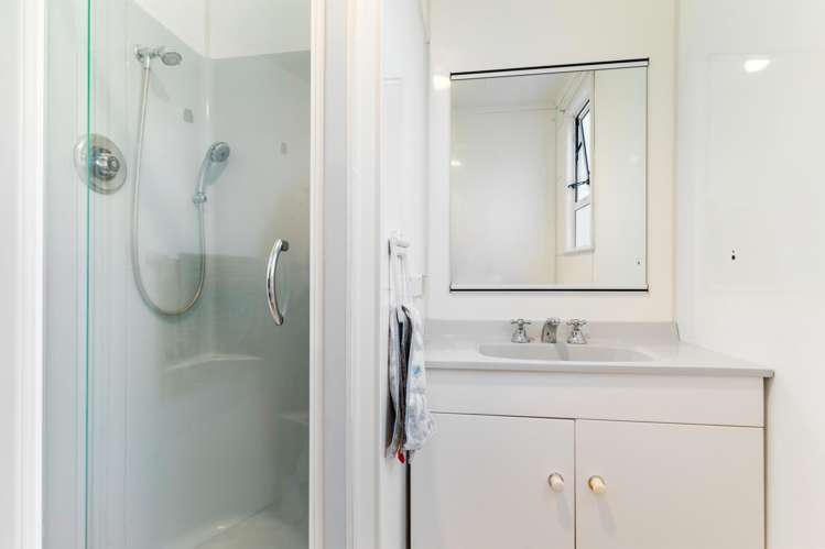 70 Park Road Carterton_12