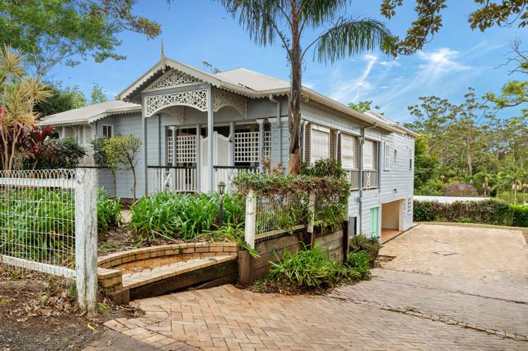 24 Southport Avenue_0
