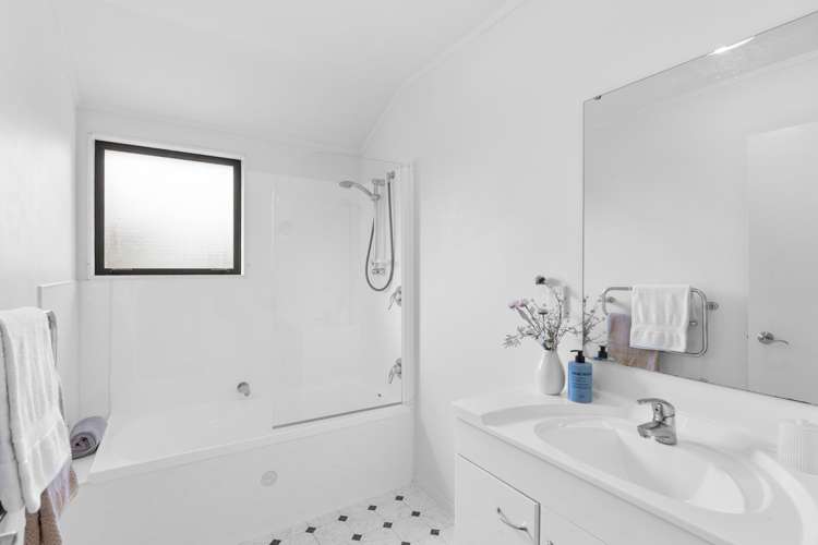 115b Bartholomew Road Levin_5