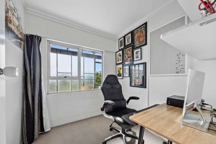 8 Ian Place Glendene_17