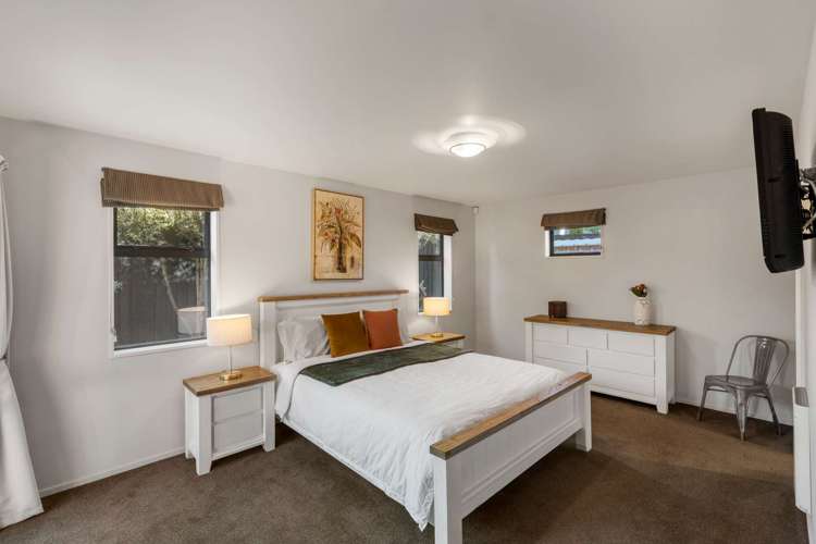 40 Titirangi Crescent Parklands_9