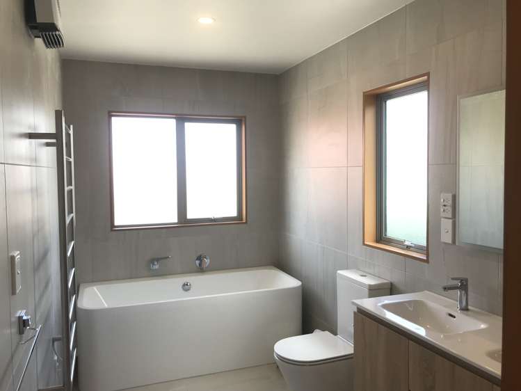 3/2 East Coast Road Milford_5