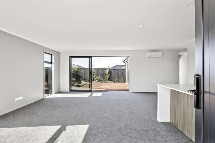 49 Woodley Road Richmond_12