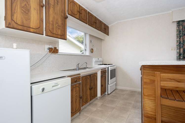 25 Margan Avenue New Lynn_13