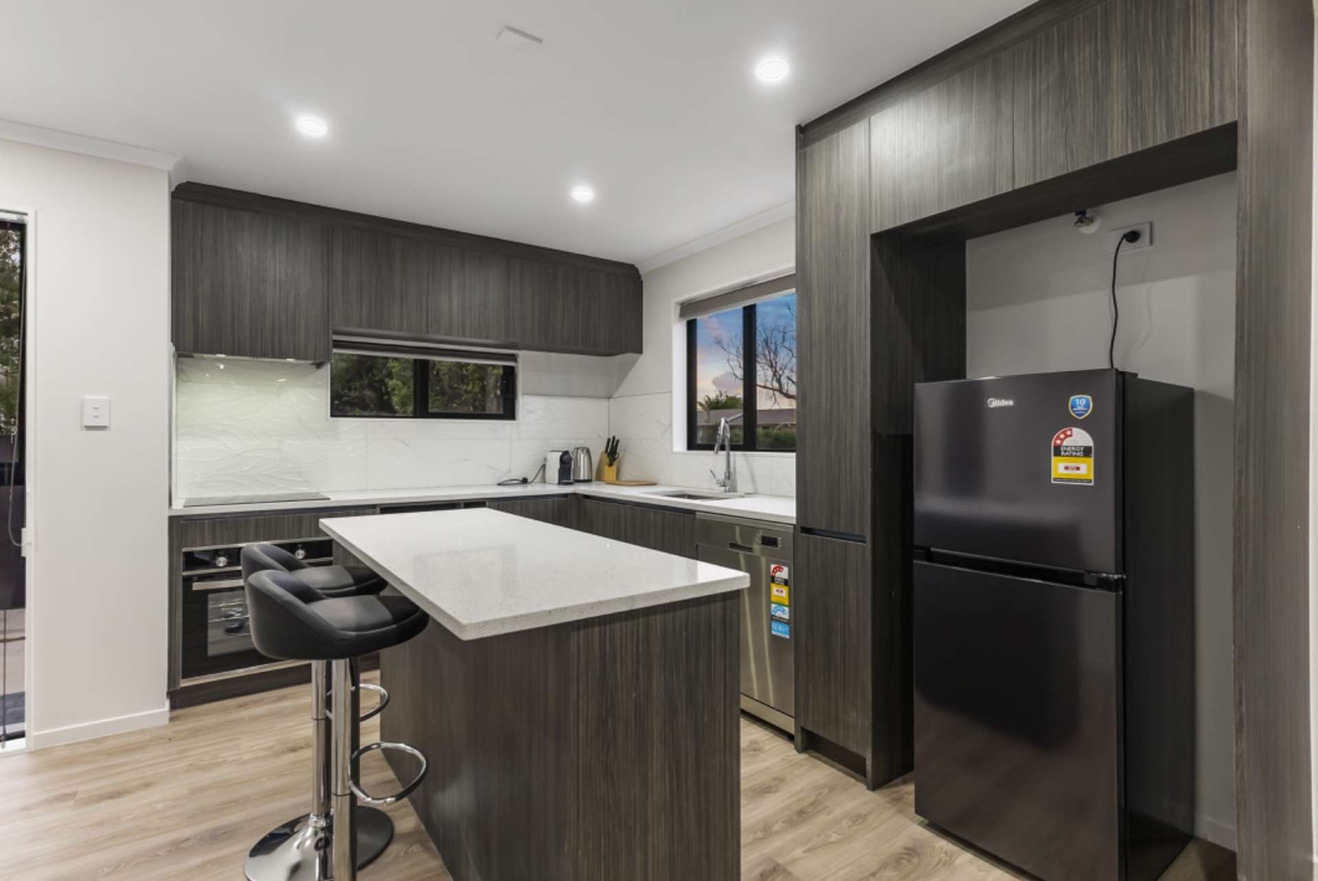 2/18 Jupiter Street 10938_0