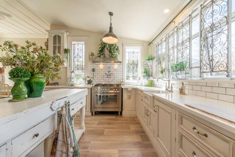 55 Rathmore Street West End_9