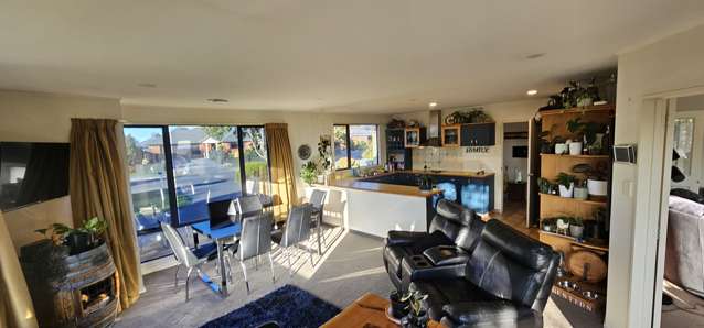 75 Pages Road Allenton_4