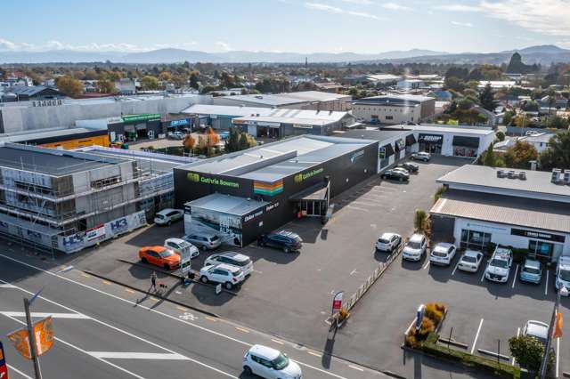 Fully leased investment with annual growth