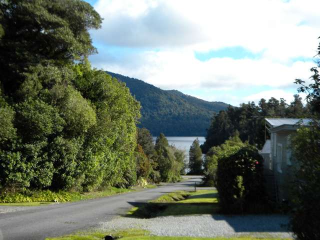 14 Stuart Street Lake Kaniere_1