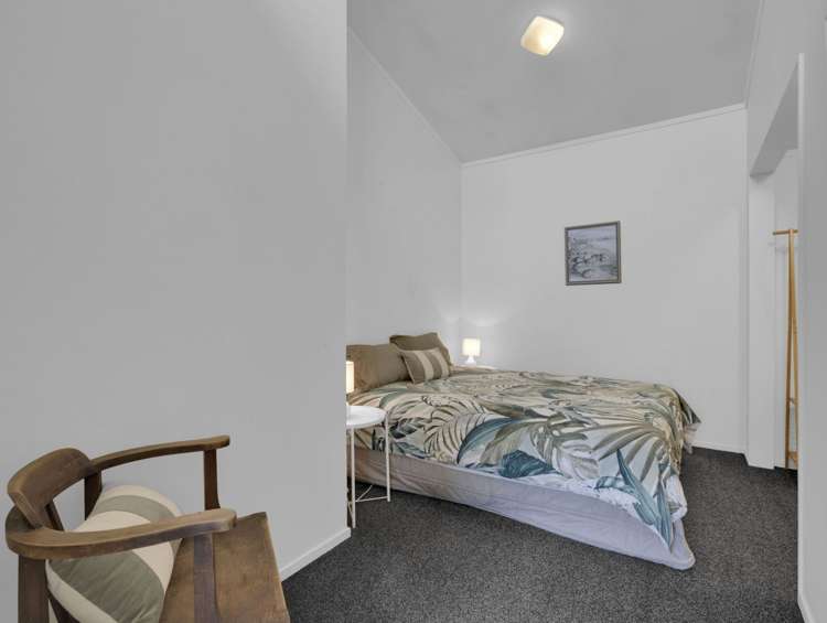20 Campbell Street Leamington_12
