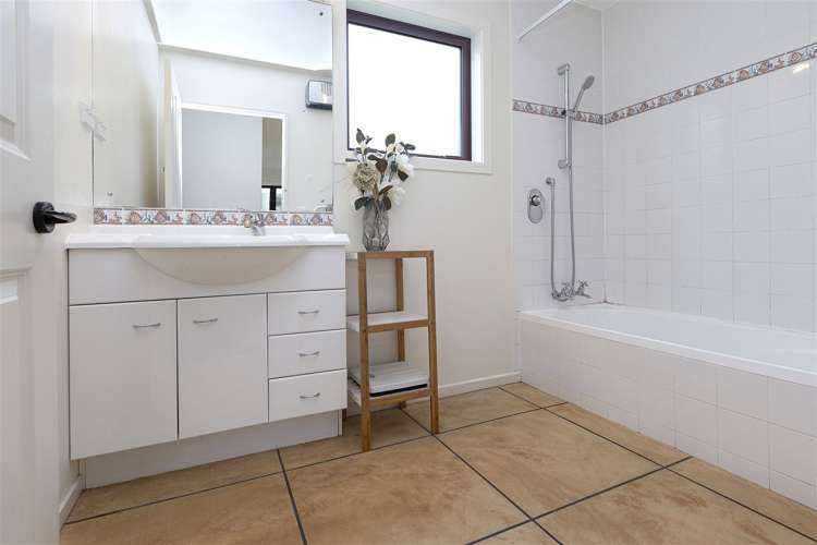 887 Two Chain Road Swannanoa_18