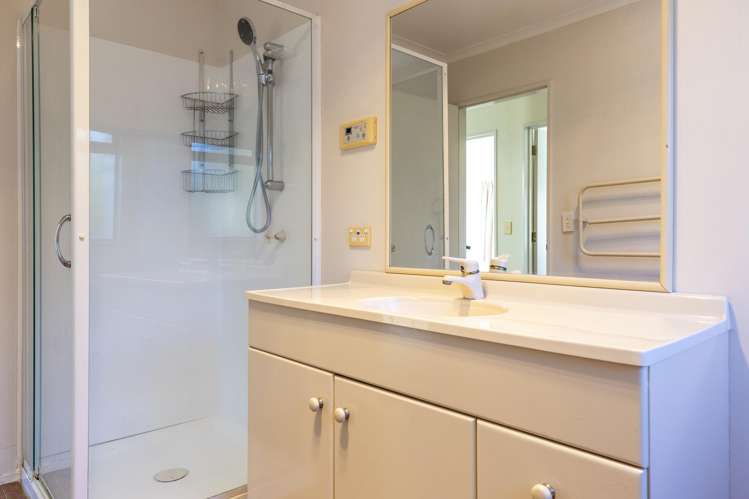 6 Balmoral Drive Hilltop_18