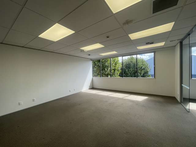 277 Te Irirangi Drive Flat Bush_1