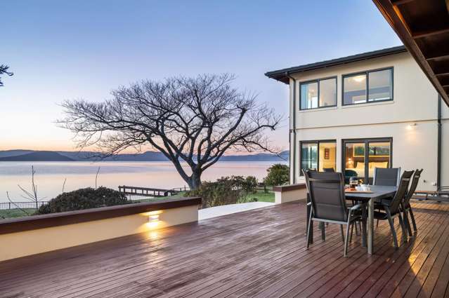 An Exceptional Lakefront Lodge – Lake Rotorua