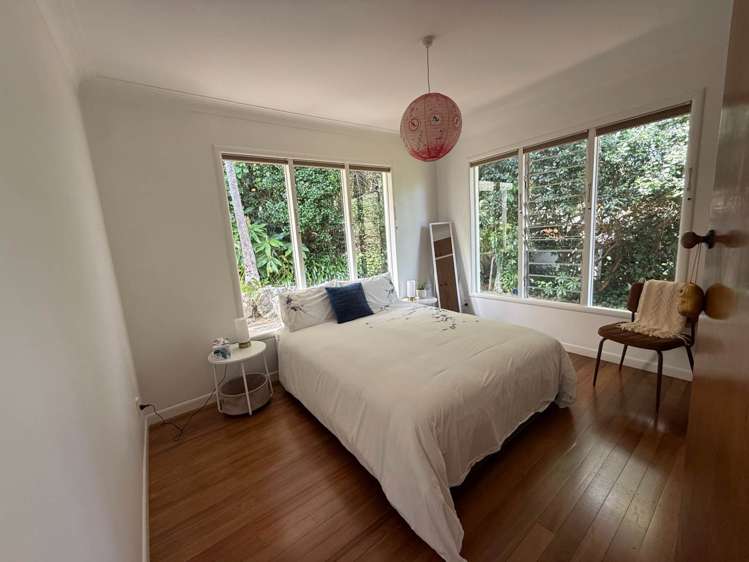 8 Highland Avenue Titirangi_10