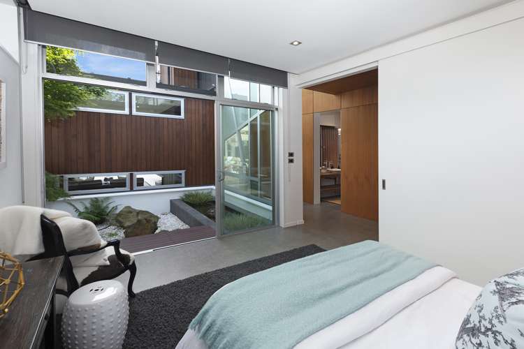 53 Hawthorne Street Strowan_10