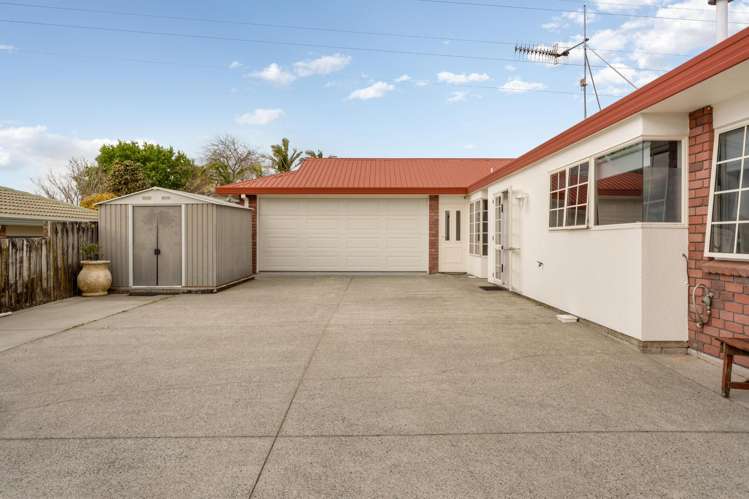 187 Sapphire Drive Hairini_31