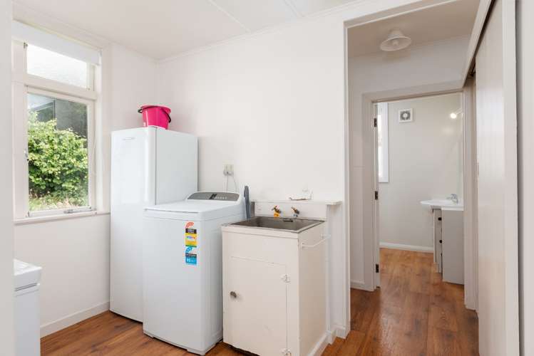 82 High Street Eketahuna_13