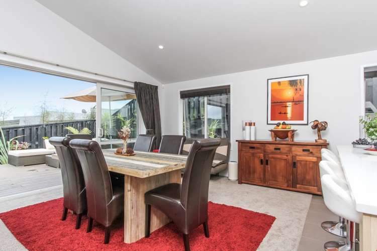 6 Knoll Rise Pukekohe_14