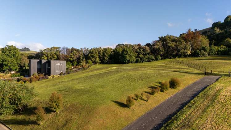 10 Felthams Road Akaroa_14