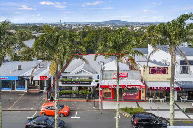 Freehold investment with potential redevelopment