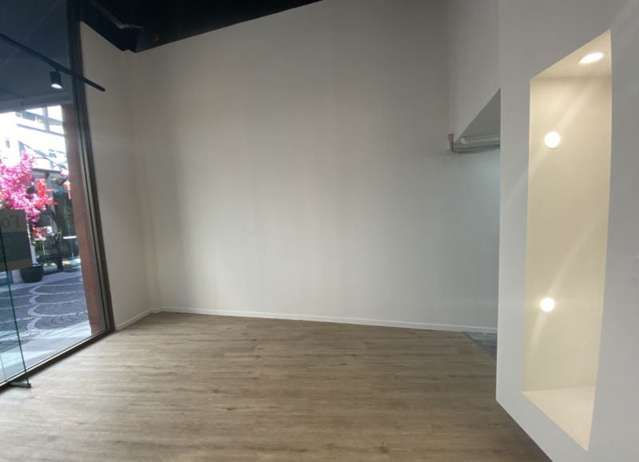 Unit 5/B120 Chancery Street Auckland Central_2