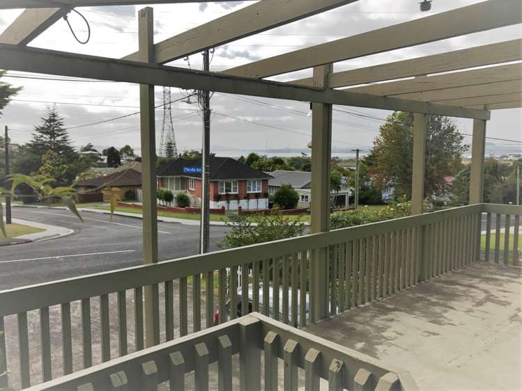 9 Lyndhurst Road Te Atatu South_6