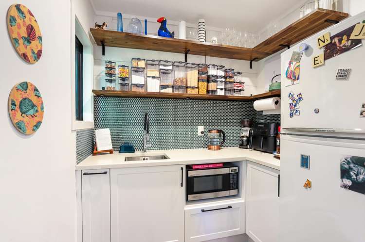 203 Scenic Drive Titirangi_10