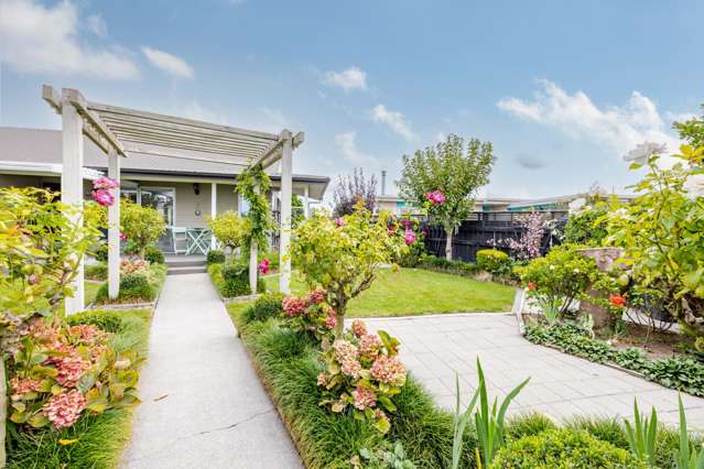 Elegant Living, Natural Beauty