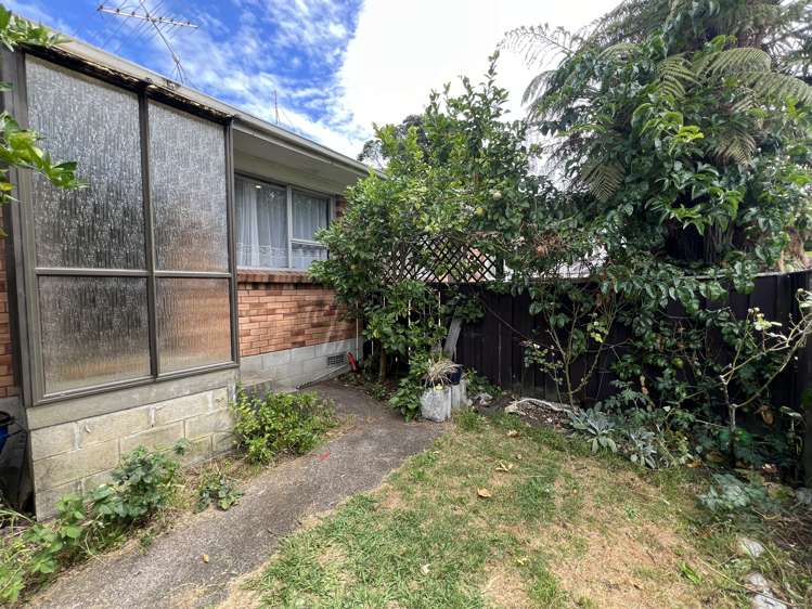 2/7a Mountain Road Mount Wellington_8