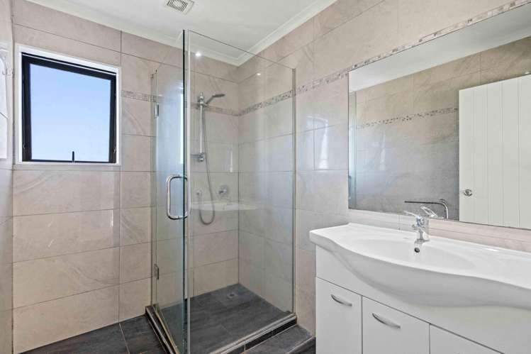 46 Commissariat Road Mt Wellington_13