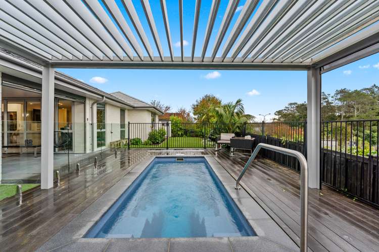 2 Lees Cove Karaka_11