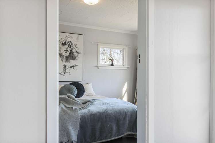 29 & 29a Stalkers Road Woodend Beach_29