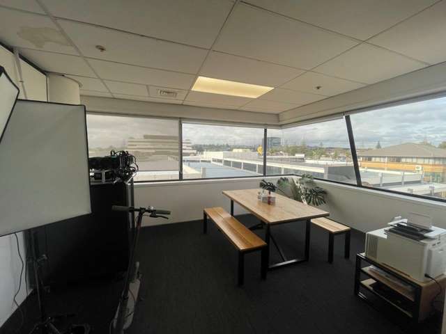 3 Osterley Way Manukau_2