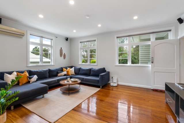 30 and 30A Ngatitoa Street Tawa_2