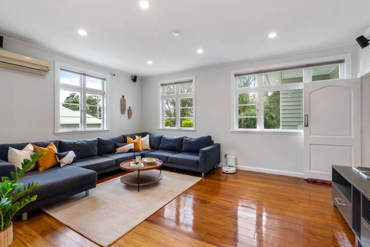 30 and 30A Ngatitoa Street_1