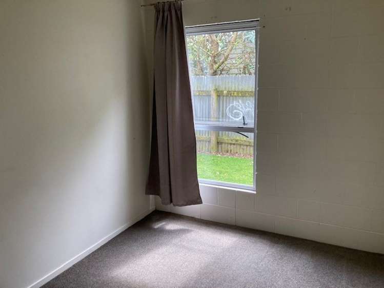 3/5a Kitchener Street 1055_4
