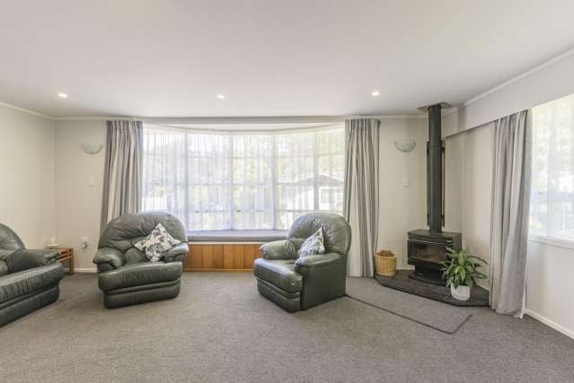 4 Sunrise Boulevard Tawa_4